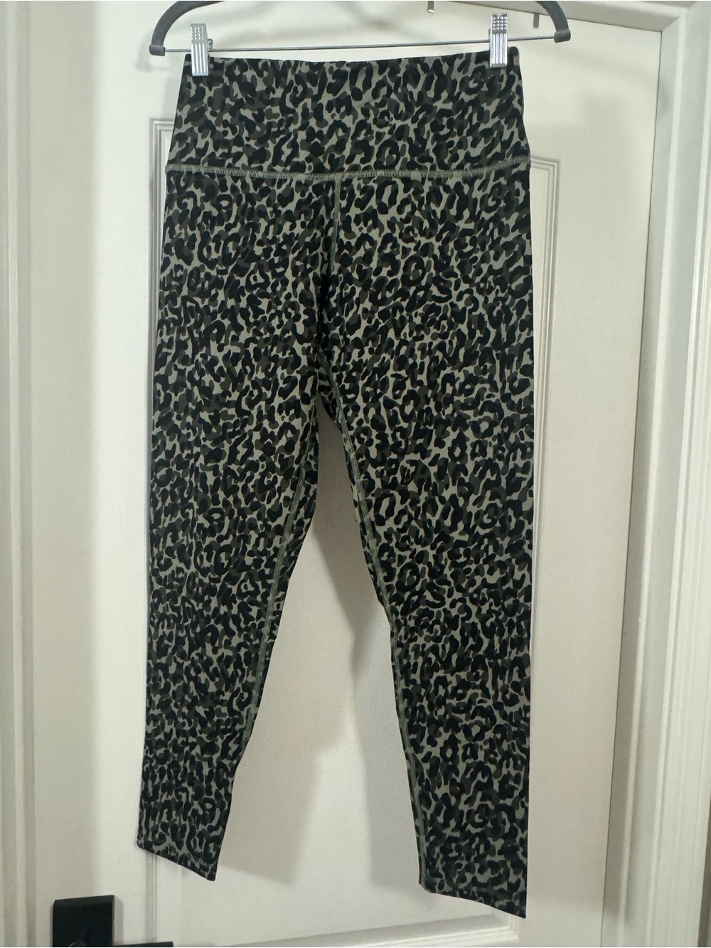 PINK Victoria's Secret Olive Green and Black Leopard Print Leggings